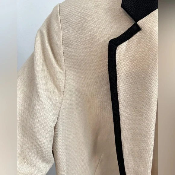 👡🎩MANGO CLASSIC FITTED LINEN BLAZER W/BLACK TRIM PIPING 👡🎩 - Picture 4 of 6